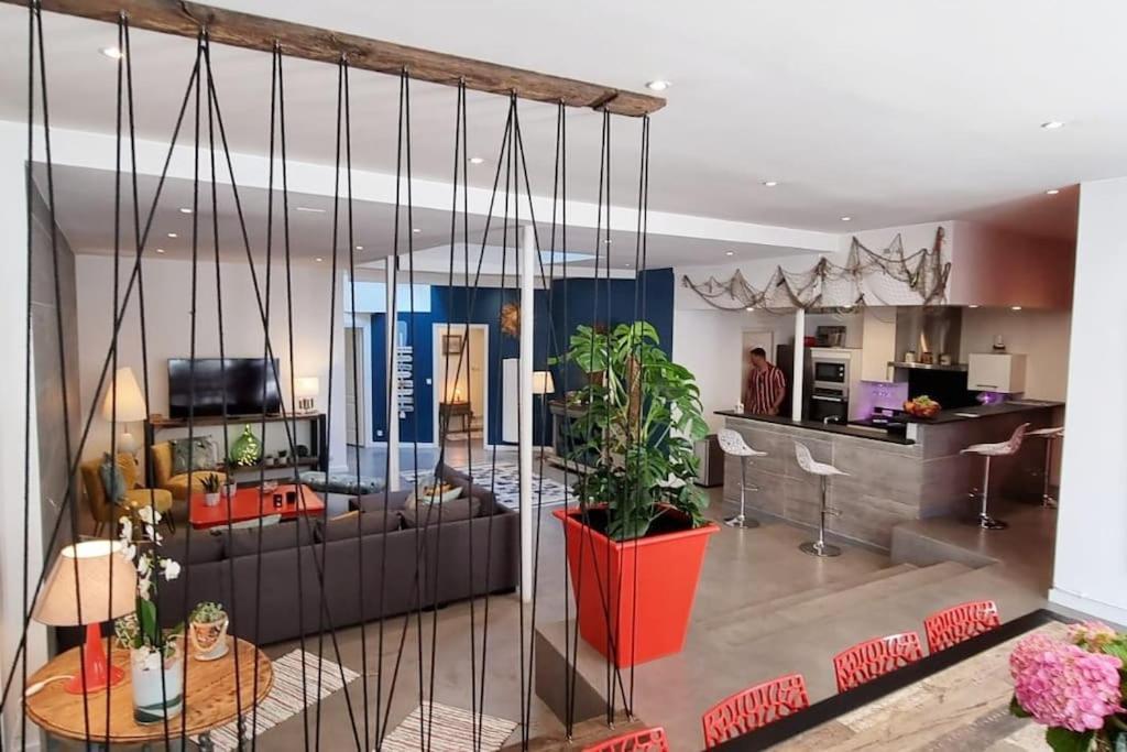 Hébergement de vacances : Loft De 175 M² - A 150 M De La Dinard